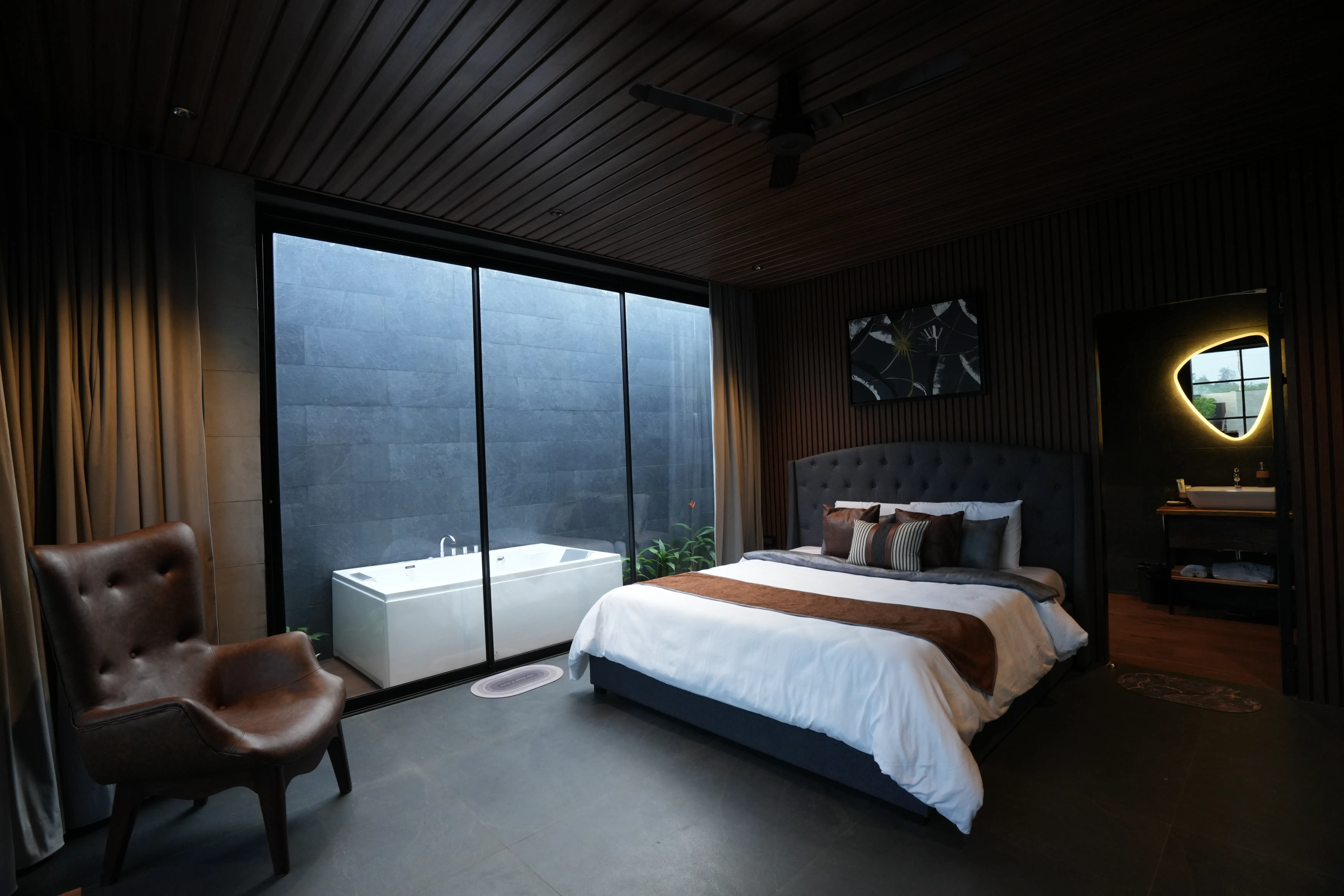 Room 4